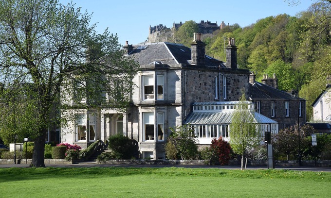 Dalavich House | Victoria Square