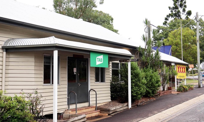 Victory Heights Hotel | Victory Hotel Motel Gympie