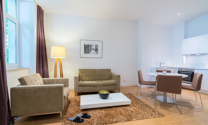 Sachsenhausen Apartment | Vienna Residence Frankfurt, Schweizer Platz #6084