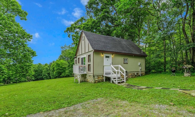 Great Cacapon House | View Haven - View | Grill Wifi | Fire Pit
