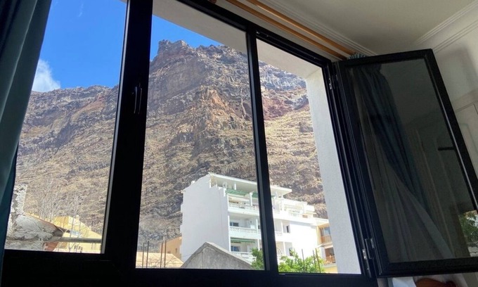 Vueltas Apartment | Viewpoint of Iguala. Magnificent apartment with sea and harbor views