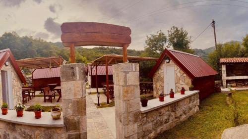 Donje Polje House | Vikendica,Bungalovi Lipska pećina
