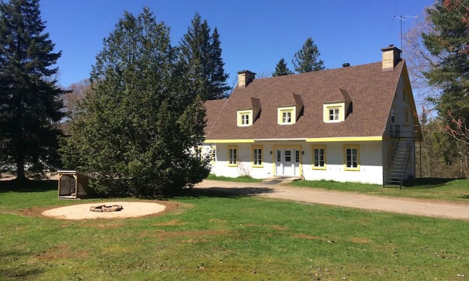 Saint-Gabriel-de-Valcartier Ski Chalet | Villa Saint-Leon