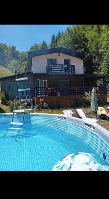 Pestisani Villa | VILA Ade