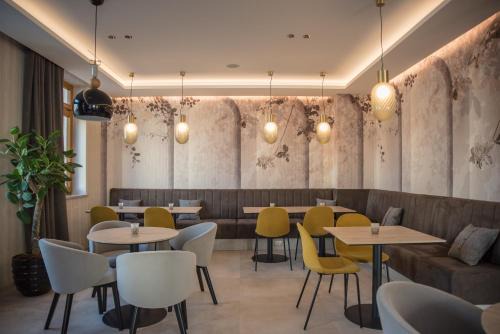 Ribnica Hotel | Vila De Casa