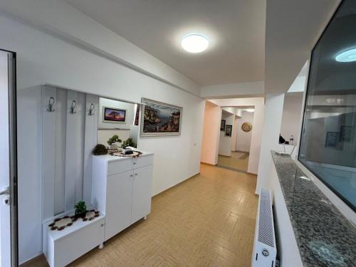 Fier Hotel | Vila Kasemi