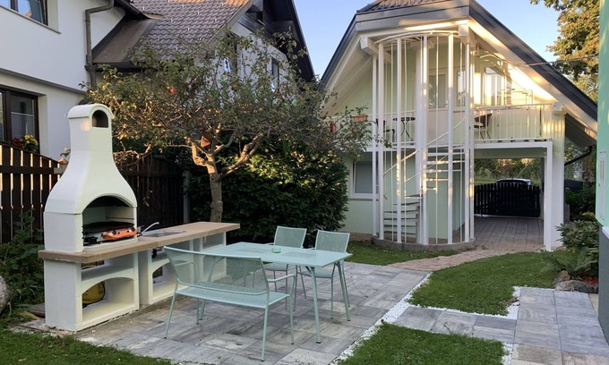Lesce Apartment | Vila Lesce by Interhome