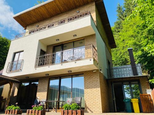 Gilau Apartment | Vila Tarnita