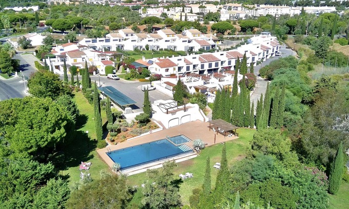 Aldeia do Golfe Villa | Vilamoura Club Villa 2 by Homing