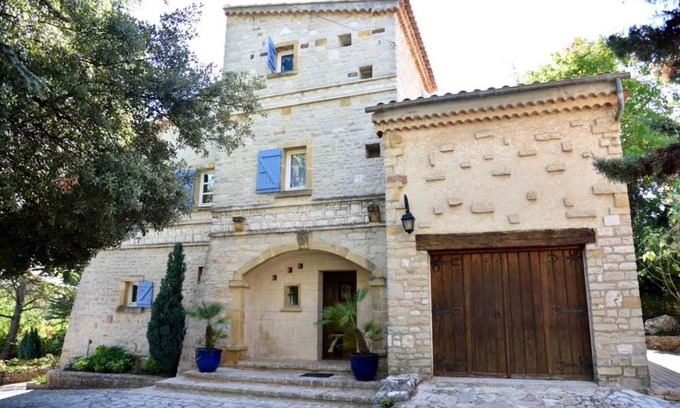 Saint-Maximin-la-Sainte-Baume Villa | Villa authentique à Saint-Maximin-la-Sainte-Baume avec piscine privée