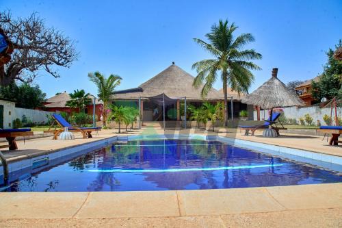 Saly Villa | VILLA à la Résidence Nianing1 avec Piscine et Jardin 1100m2
