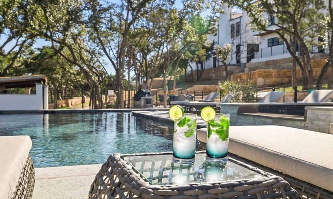 Spicewood Villa | Villa 2: 2-Bedroom|Firepit|Pool|Hot tub|Cornhole