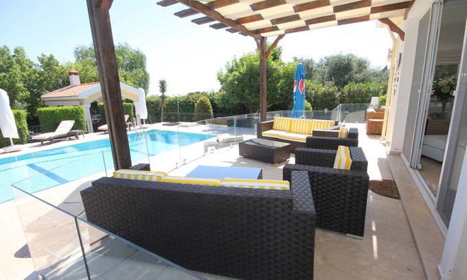 Karsiyaka Villa | Villa 21 Luxury Villa including a fabulous outdoor kitchen & pool, Beach 5 mins