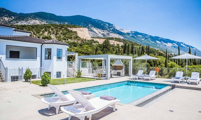 Leivathos Villa | Villa ∙ 3 bedrooms ∙ 6 guests