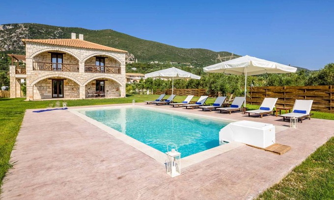 Alykes Villa | Villa ∙ 4 bedrooms ∙ 8 guests