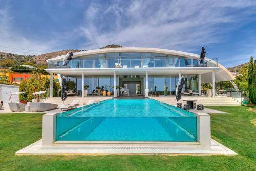 Benalmadena Villa | Villa ∙ 6 bedrooms ∙ 12 guests
