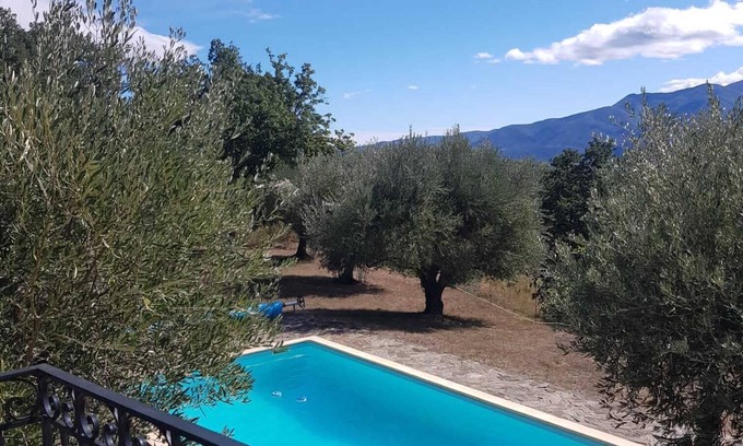 Oms Villa | Villa 6 Personnes Avec Piscine Cadre Exceptionnel Dans la Montagne