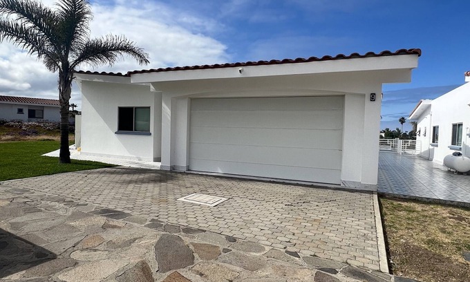 Salsipuedes House | Villa #9. Beautiful full house, totally equipped, close to the sea.