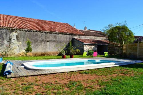 Saint-Vincent-Rive-d'Olt Villa | Villa accueillante à Saint-Vincent-Rive-d'Olt avec piscine privée