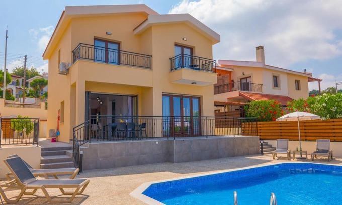 Meladeia Villa | Villa Aeria
