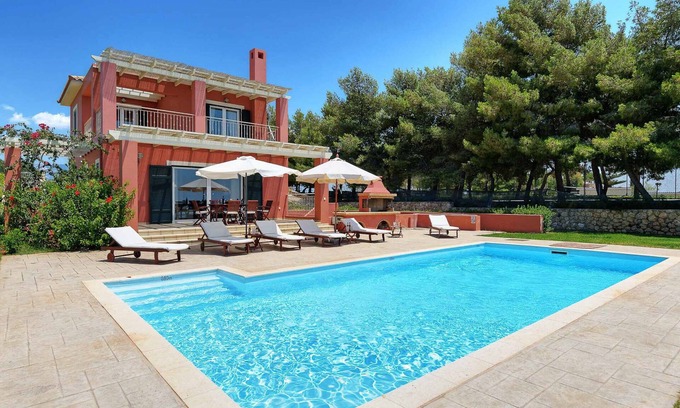 Lakithra Villa | Villa Agnandi - Four Bedroom Villa, Sleeps 9