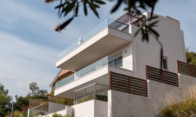 Lagonissi Villa | Villa Alegria by Fantasia Villas