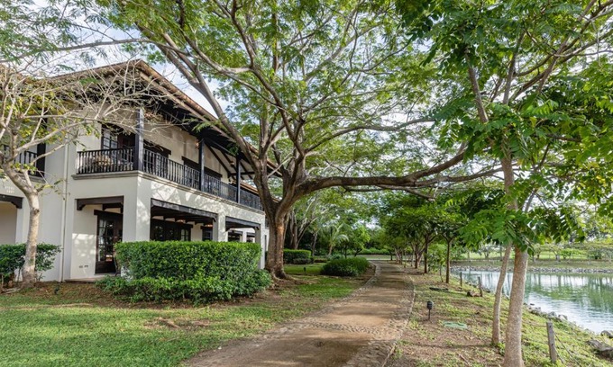 Tamarindo House | Villa Almendro