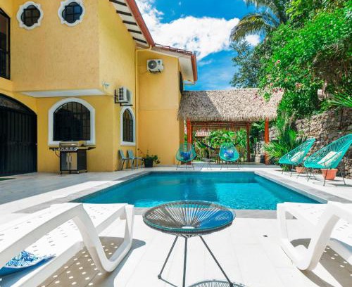 Hills of Esterillos Villa | Villa Amarilla By Vacation Pura Vida