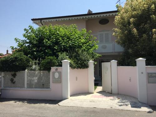 Tonfano House | Villa Amelia Rooms