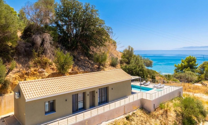 Mousata Villa | Villa Angela - Two Bedroom Villa, Sleeps 4