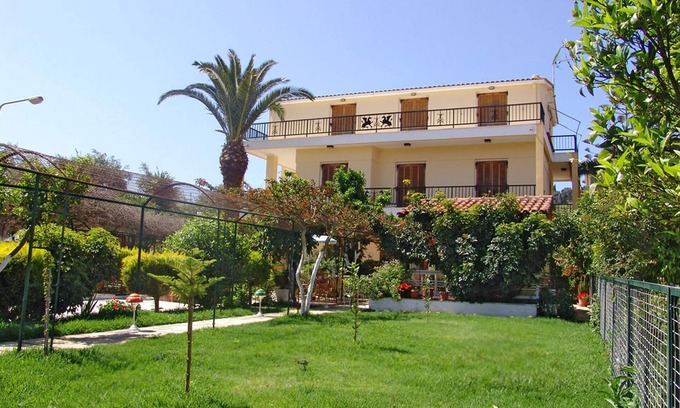 Ano Vasilikos House | Villa Anna - 3 bedroom apartment 1st floor