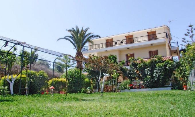 Ano Vasilikos House | Villa Anna - 3 bedroom apartment 2nd floor
