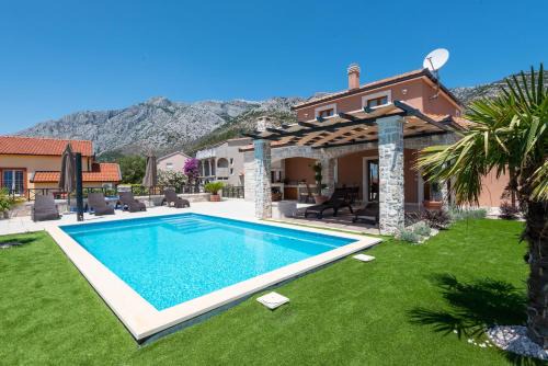 Stankovici Villa | Villa Aria