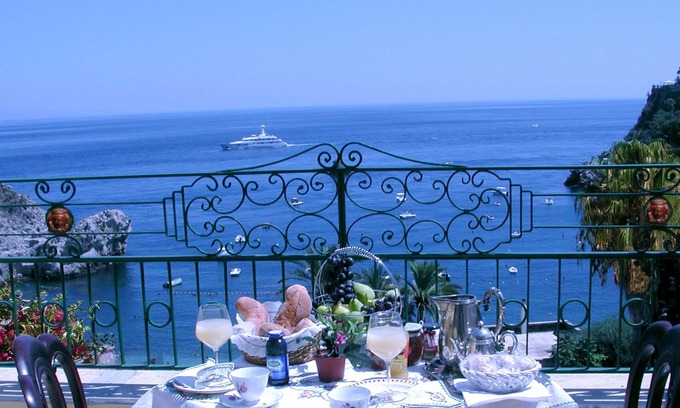 Mazzaro Bed & Breakfast | Villa Arianna