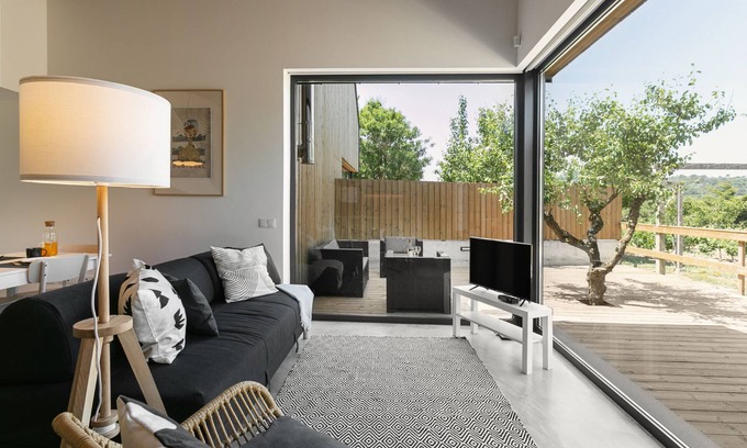Vimeiro Apartment | Villa Arneiro 2 - Sea & Rural Retreat