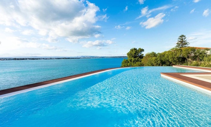 Syracuse Villa | Villa Artista – Syracuse Area