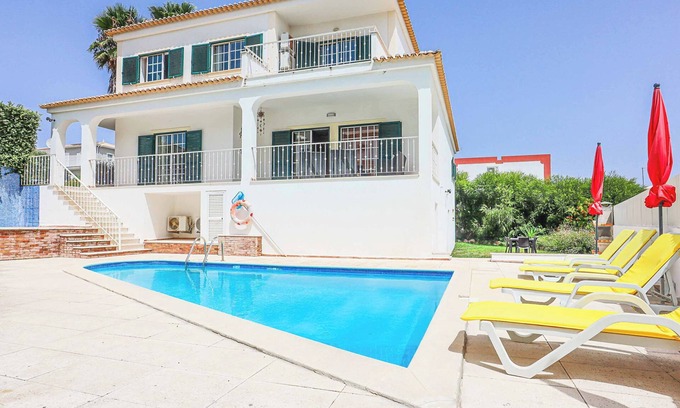 Monte Raposo Villa | Villa Ash - Four Bedroom Villa, Sleeps 8