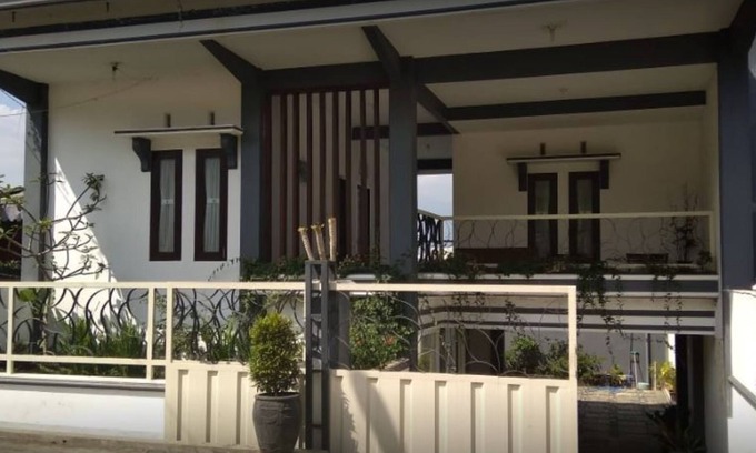 Ngaglik Villa | Villa Asri