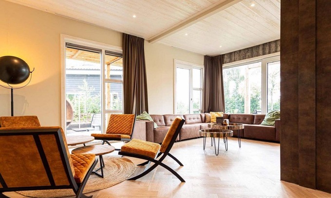 Municipality of Oost Gelre Villa | ✓ Villa at Résidence Lichtenvoorde ✓ Holiday home for 10 persons ✓ Located in Lichtenvoorde (Gelderland) ✓ Holiday park in the Achterhoek ✓ Book directly through the park