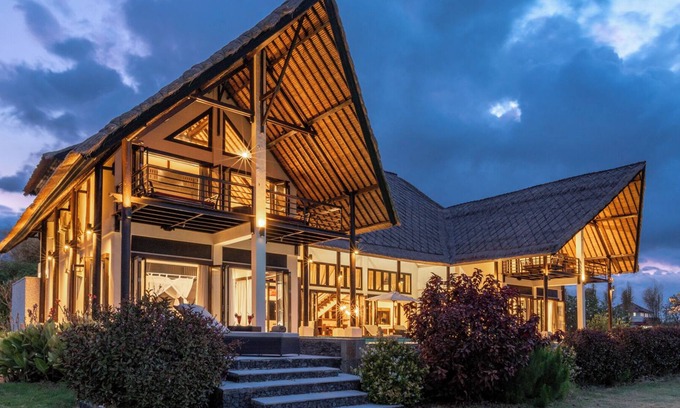 Gerokgak Villa | Villa Bali Il Mare - Luxury 4 Bedroom Villa, Beachfront Private Villa