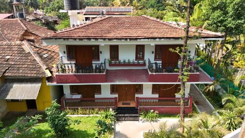 Sernabatim Villa | Villa Barbosa, 2 BHK Villa & Luxury Rooms near Colva, Sernabatim, Benaulim Beach