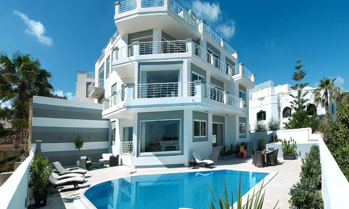 High Ridge Villa | Villa belvedere