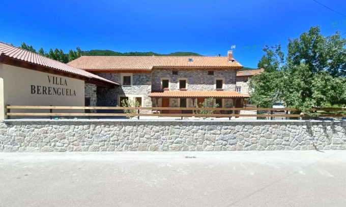 Boca de Huergano Ski Chalet | VILLA BERENGUELA