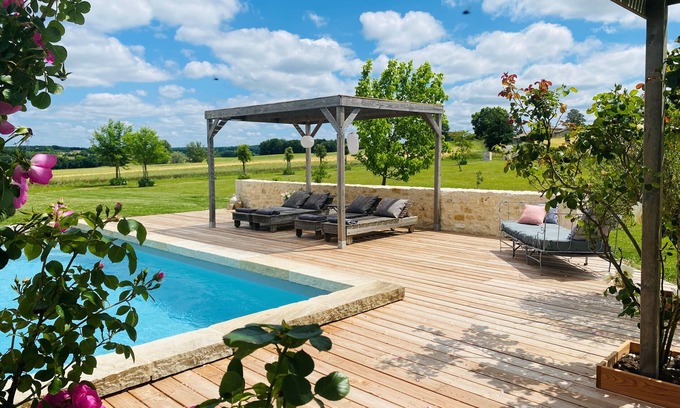 Saint-Eutrope-de-Born Villa | Villa Bisou – Charming family villa in Lot-et-Garonne with pool and views