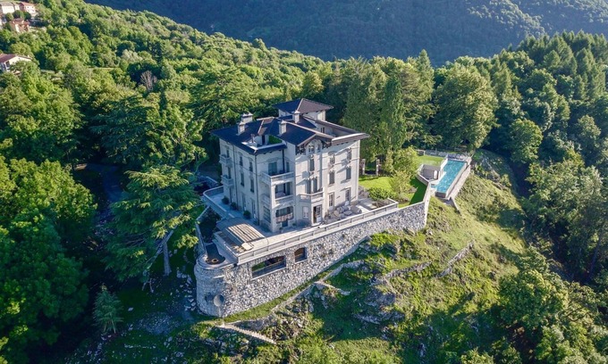 Pigra Villa | Villa Boffalora - Eight Bedroom Villa, Sleeps 14