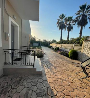 Molos Villa | Villa Boltado