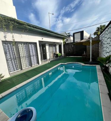 Tignere Villa | Villa Bonapriso with pool