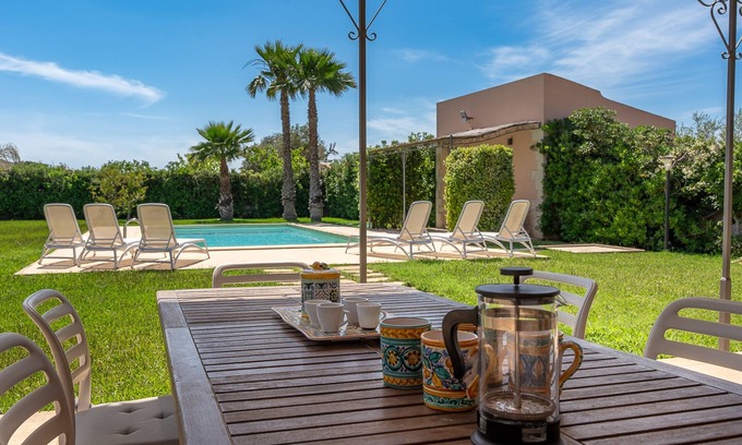 Syracuse Villa | Villa Bouganville con Piscina by Wonderful Italy