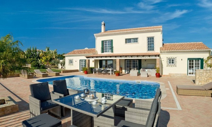 Sao Bras de Alportel Villa | Villa Burraco Faro - Four Bedroom Villa, Sleeps 8