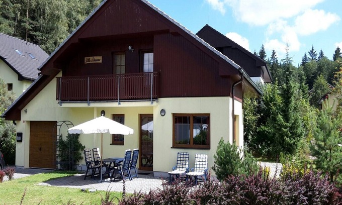 Lipno nad Vltavou Villa | Villa by Lake & Slopes